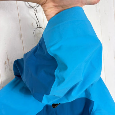 【Women's XS ブルー系】 Arcteryx ( アークテリクス ) スティングレイ ジャケット Stingray Jacket Cyan Blue ナイロン ウェア トップス アウター ジャケット レインシェル GORE-TEX ( ゴアテックス ) z000