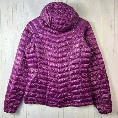 Mountain Hardwear Ghost Whisperer Hooded Down Jacket, Women's Size Small, Purple. This down jacket features down insulation and is perfect for outerwear. (Product code: z00053756)