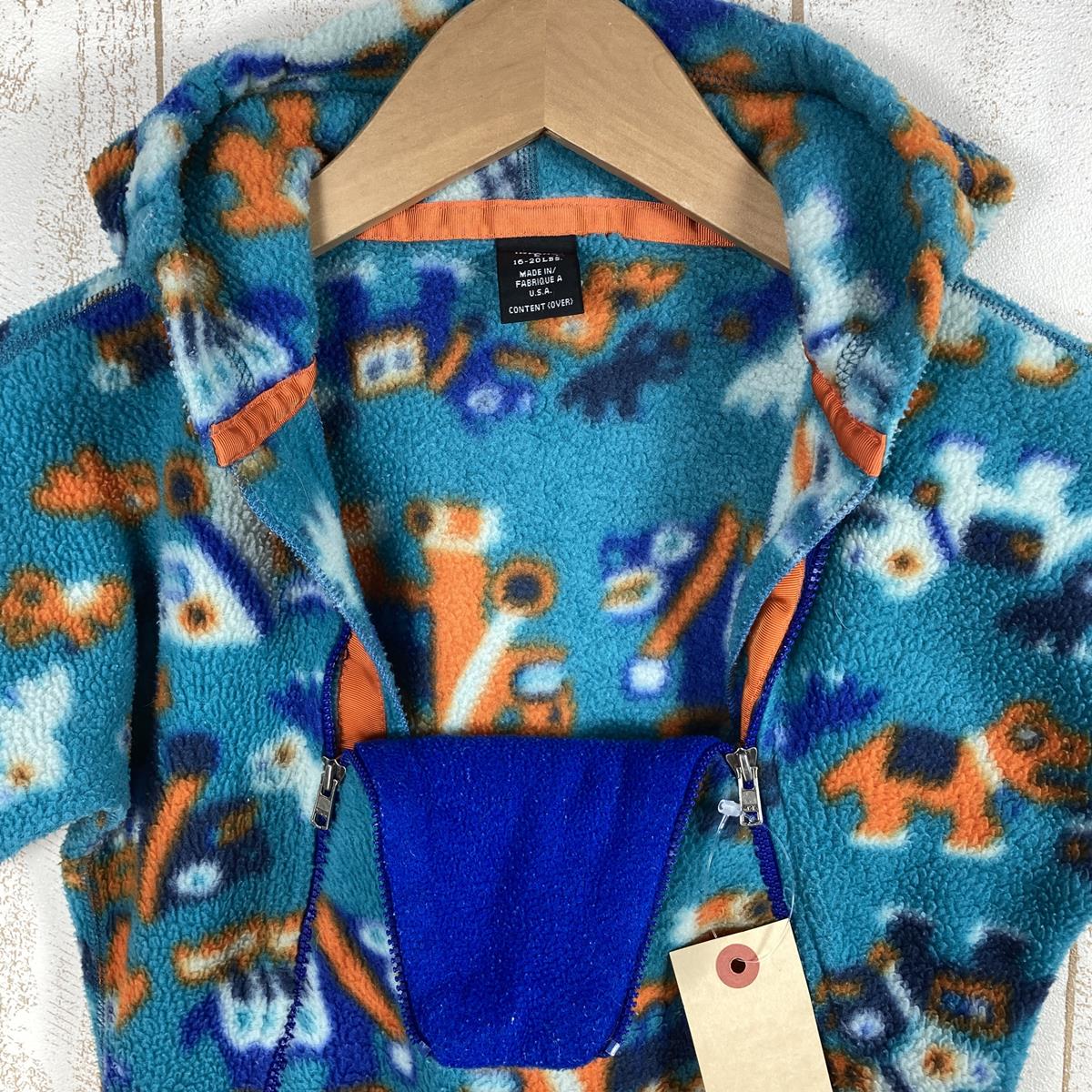 【Baby's L Blue】巴塔哥尼亚（Patagonia）婴儿 Synchilla 抓绒彩旗连体服连裤襁褓 美国制造难找 60117 国际婴儿抓绒外套上衣