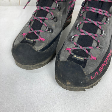 【Women's 24.3cm グレー系】 La Sportiva ( ラ・スポルティバ ) トランゴ アルプ エボ GTX ウーマン TRANGO ALP EVO GTX WOMAN Carbon / Cherry GORE-TEX｜Vibram｜Perwangerレザー フ