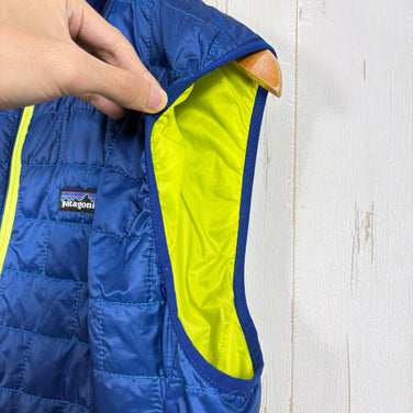 【Men's M ブルー系】 2015 Patagonia ( パタゴニア ) ナノ パフ ベスト Nano Puff Vest CHB Channel Blue（チャンネルブルー） プリマロフト ゴールド 化繊中綿 軽量 保温 化繊ダウン ウェア トップス ベス