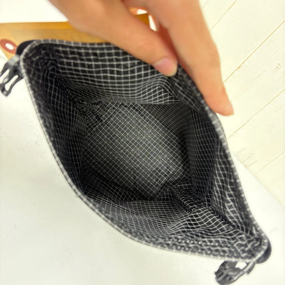 【OneSize グリーン系】 Light Sewing Machine ( ライトソーイングマシン ) チョークポッド Chalk Pod チョークバッグ  Olive green z00057437 Olive green ロッククライミングギア