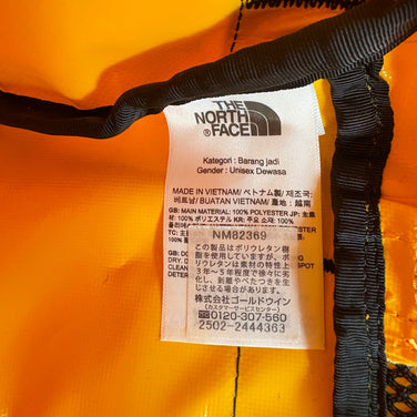 【Unisex OneSize イエロー系】 The North Face ( ザ・ノースフェイス ) ベースキャンプ ダッフル XS BC Duffel XS 28L TPEファブリックラミネート 収納用メッシュバッグ付属 ポリエステル バッグ ストレージ ダッフルバッグ ボス