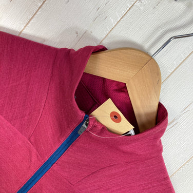 【Women's XS レッド系】 Millet ( ミレー ) キャスター ウール ジップ ロングスリーブ Castor Wool Zip Long Sleeve ポリエステル ウェア トップス インナー シャツ ロングスリーブシャツ ウール z00058072  ウ