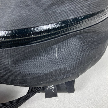 【OneSize ブラック系】 Arcteryx ( アークテリクス ) グランヴィル 16 ジップ バックパック Granville Zip 16 Backpack ナイロン バッグ ストレージ バックパック デイパック 容量【～29L】 z00054937  デ