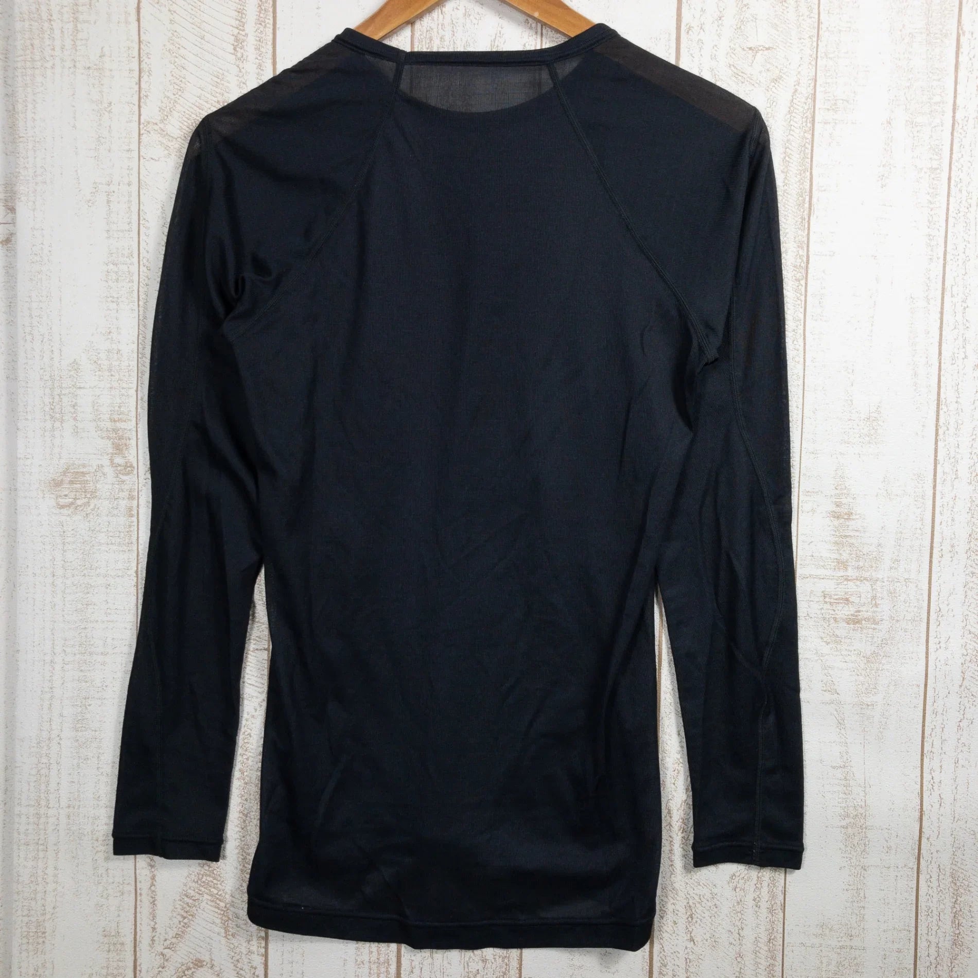 【Men's M ブラック系】 Finetrack ( ファイントラック ) ドライレイヤー ロングスリーブ ポリエステル ウェア トップス インナー シャツ ロングスリーブTシャツ クルーネック 化繊 z00051192 化繊 ロングスリーブTシャツ クルーネッ - 【公式】2ndGEAR（セカンドギア）Webショップ【登山用品・アウトドア用品専門 買取販売店】