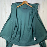 Teton Bros Men's Wind River Hoody, Size M, Green. Nylon outerwear jacket with windshell construction. Product code: z00054408.