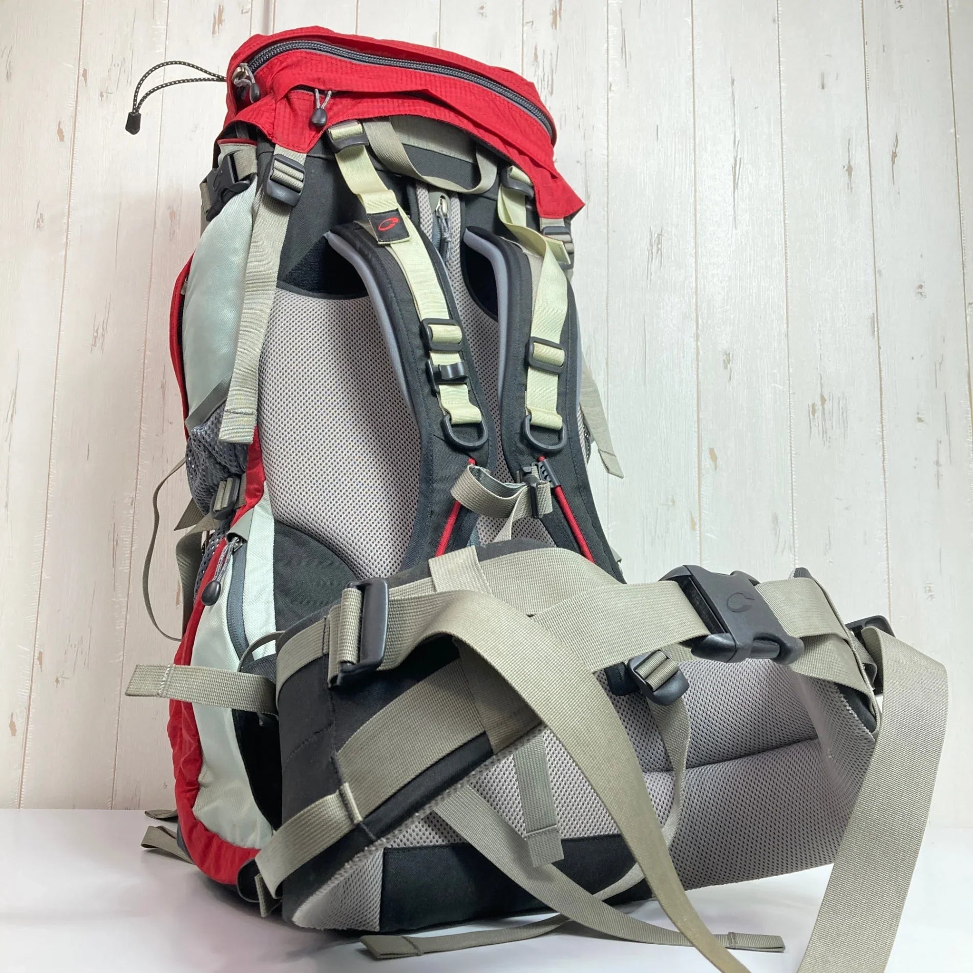 【OneSize レッド系】 Cerrotorre ( セロトーレ ) パンサー Panther コーラルレッド×パールグレー ナイロン バッグ ストレージ バックパック 容量【55L～79L】 z00052472 コーラルレッド×パールグレー 容量【55L～79 - 【公式】2ndGEAR（セカンドギア）Webショップ【登山用品・アウトドア用品専門 買取販売店】