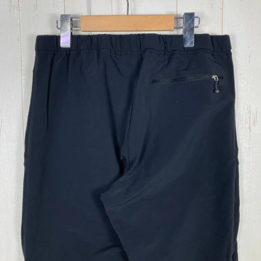 The North Face VERB 长裤，男士中号，黑色，尼龙，软壳长裤 (z00054538)。