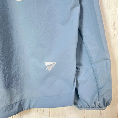 男女通用大号蓝色 Paper Sky Wear Wind Shell 连帽衫，蓝灰色尼龙，软壳外套，z00053702 B