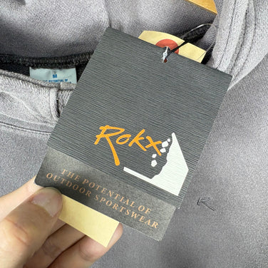 【Men's M チャコール系】 Rokx ( ロックス ) コットンウッド スウェット プルオーバー パーカー Cottonwood Sweat PO Parka RXMF204122 CHARCOAL z00056142 CHARCOAL コットン フーディ イン