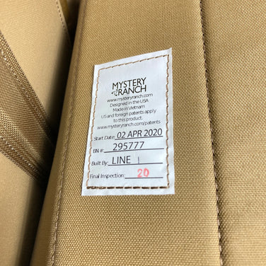 均码米色Mystery Ranch Coyote Road Sling尼龙收纳背包，容量55L-79L（z00052721）