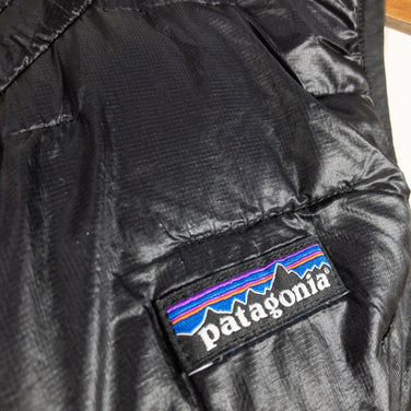 【Women's M ブラック系】 Patagonia ( パタゴニア ) マイクロ パフ ベスト Micro Puff Vest 化繊ダウン 84090 International Women's PlumaFill Insulation ( プルマフィル・インサレー - 【公式】2ndGEAR（セカンドギア）Webショップ【登山用品・アウトドア用品専門 買取販売店】