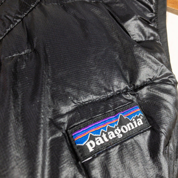 【Women's M ブラック系】 Patagonia ( パタゴニア ) マイクロ パフ ベスト Micro Puff Vest 化繊ダウン 84090 International Women's PlumaFill Insulation ( プルマフィル・インサレー - 【公式】2ndGEAR（セカンドギア）Webショップ【登山用品・アウトドア用品専門 買取販売店】
