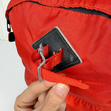 【OneSize レッド系】 1970s Mountain Lion（マウンテンライオン） コンパクト デイパック ビンテージ オリジナル 入手困難 バッグ ストレージ バックパック デイパック 容量【～29L】 z00057025  デイパック 容量【～29L】