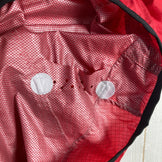 Montura Magnetic Jacket, Men's Small, Red. Nylon Rain Shell Jacket (z00053633).