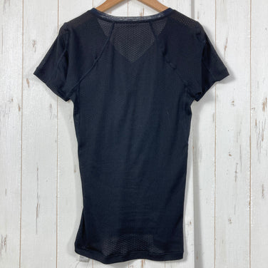 【Men's S ブラック系】 Finetrack ( ファイントラック ) ドライレイヤー ベーシック V ネックT ポリエステル ウェア トップス インナー シャツ ショートスリーブTシャツ クルーネック 化繊 z00059960  化繊 ショートスリーブTシャ