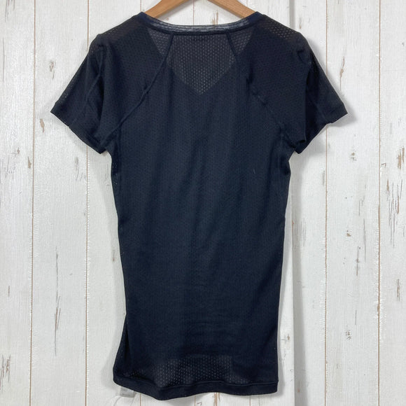 【Men's S ブラック系】 Finetrack ( ファイントラック ) ドライレイヤー ベーシック V ネックT ポリエステル ウェア トップス インナー シャツ ショートスリーブTシャツ クルーネック 化繊 z00059960  化繊 ショートスリーブTシャ