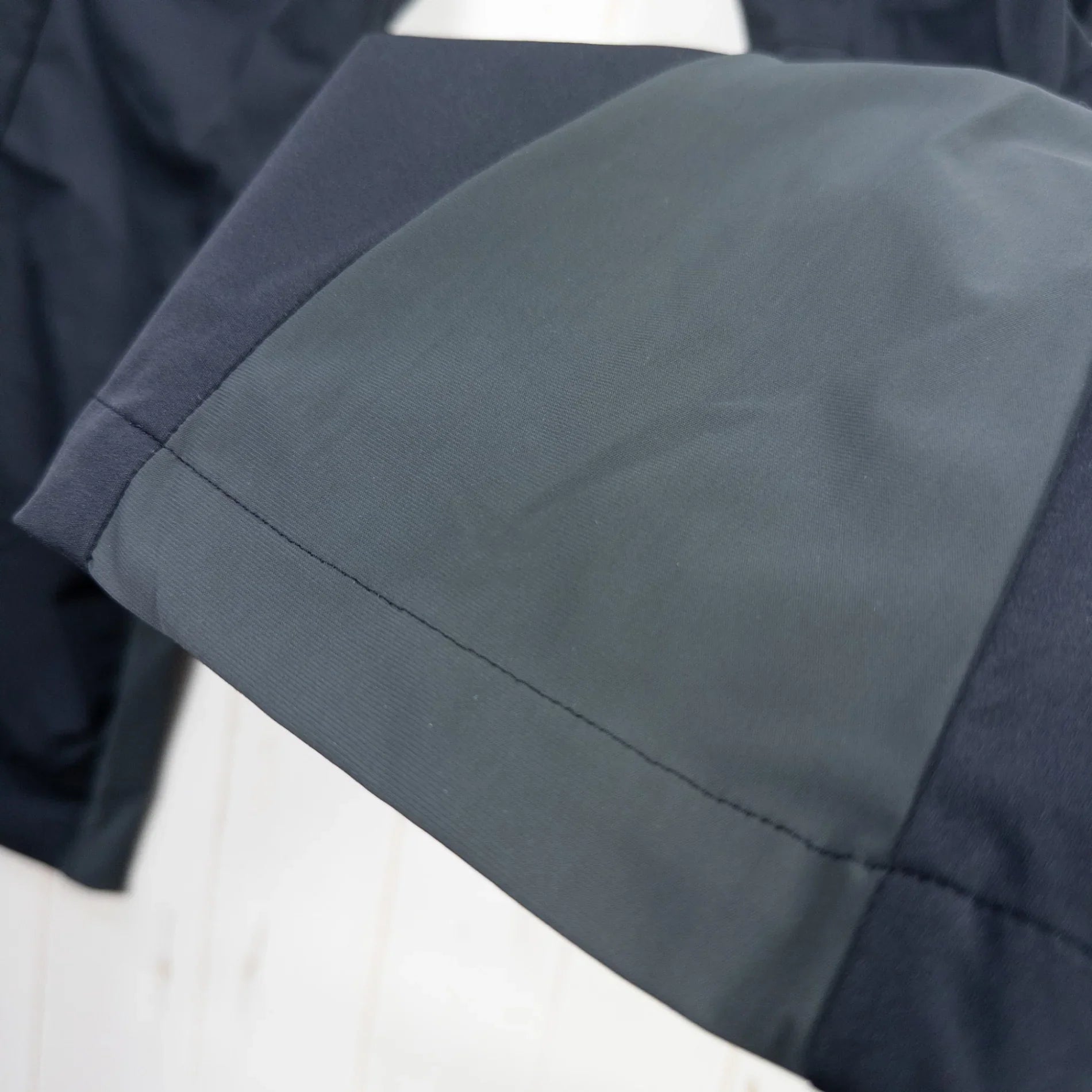 【Men's L ブラック系】 Finetrack ( ファイントラック ) フロウラップ パンツ ナイロン ウェア ボトムス ロングパンツ ソフトシェル z00051953 ソフトシェル ロングパンツ ボトムス ウェア - 【公式】2ndGEAR（セカンドギア）Webショップ【登山用品・アウトドア用品専門 買取販売店】