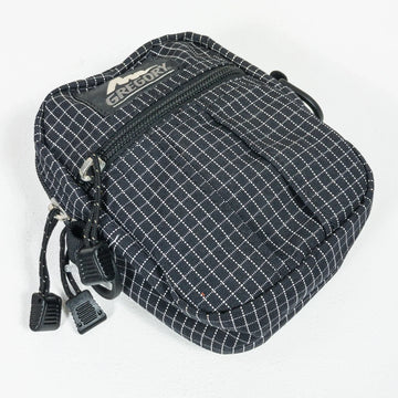 【OneSize ブラック系】 Gregory ( グレゴリー ) クイックポケット S Quick Pocket S Spectra 生産終了モデル 入手困難 銀タグ 旧タグ ナイロン バッグ ストレージ サコッシュポーチ z00051855 Spectra サコ - 【公式】2ndGEAR（セカンドギア）Webショップ【登山用品・アウトドア用品専門 買取販売店】
