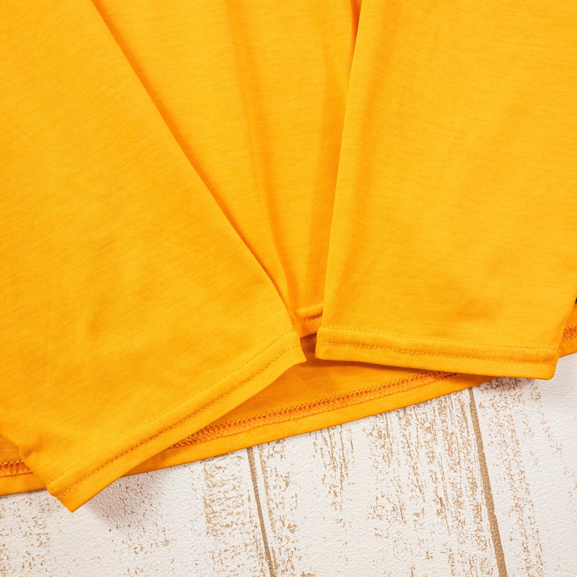 【Men's S オレンジ系】 2020 Patagonia ( パタゴニア ) ロングスリーブ キャプリーン クール デイリー グラフィック シャツ TRMX ポリエステル ウェア トップス インナー シャツ ロングスリーブTシャツ クルーネック 化繊 z0005 - 【公式】2ndGEAR（セカンドギア）Webショップ【登山用品・アウトドア用品専門 買取販売店】