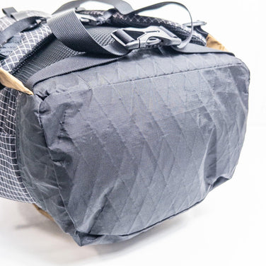 【OneSize ベージュ系】 Rawlow Mountain Works ( ロウロウマウンテンワークス ) バンビ X-Pac edition コヨーテ ナイロン バッグ ストレージ バックパック デイパック 容量【～29L】 X-Pac VX21 ( エックス - 【公式】2ndGEAR（セカンドギア）Webショップ【登山用品・アウトドア用品専門 買取販売店】