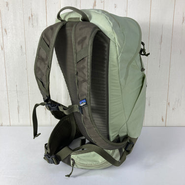 【Unisex OneSize グリーン系】 2023 Patagonia ( パタゴニア ) テラヴィア パック 22L Terravia Pack 22L SLVG / Salvia Green レインカバー付属 給水パック対応 ナイロン バッグ ストレージ バックパック デ