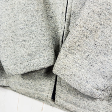 中性款中灰色1970年代Woolrich羊毛抓绒夹克。复古原创，难得一见的羊毛外套。产品编号：z00052859。