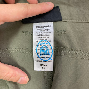 【Men's 32 グリーン系】 2014 Patagonia ( パタゴニア ) ロック クラフト パンツ Rock Craft Pants ALP ナイロン ウェア ボトムス ロングパンツ ソフトシェル z00057164 ALP ソフトシェル ロングパンツ ボト