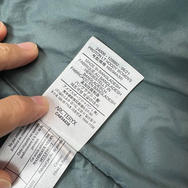 【Women's M グリーン系】 Arcteryx ( アークテリクス ) プロトン ライトウェイト フーディ Proton Lt Hoody 化繊ダウン ウェア トップス アウター ジャケット 化繊インサレーション z00054756  化繊インサレーション アウタ