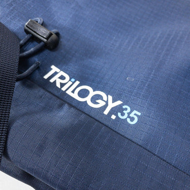 【OneSize ネイビー系】 Millet ( ミレー ) トリロジー35 Trilogy 35 ナイロン MIS2010 サファイア | Saphir 容量【30L～54L】 バックパック バッグ ストレージ - 【公式】2ndGEAR（セカンドギア）Webショップ【登山用品・アウトドア用品専門 買取販売店】