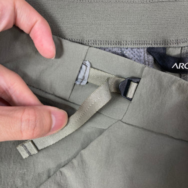 【Women's 6 グリーン系】 Arcteryx ( アークテリクス ) クラーキア ワイドレッグ パンツ Clarkia Wide Leg Pant FC0-DWR ストレッチ ナイロン ウェア ボトムス ロングパンツ ソフトシェル z00061045  ソフトシ