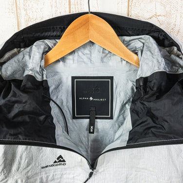 【Men's XS グレー系】 Westcomb ( ウエストコム ) スイッチ アノラック Switch Anorak Glacier White 生産終了モデル 入手困難 メーカー消滅 ウェア トップス アウター ジャケット レインシェル DCF ( ダイニーマ - 【公式】2ndGEAR（セカンドギア）Webショップ【登山用品・アウトドア用品専門 買取販売店】