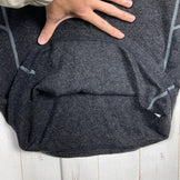 Men's Medium Black Marmot Wool Long Sleeve Tee, Wool Top, Undershirt, Long Sleeve T-Shirt with Crew Neck, Wool (z00054280)