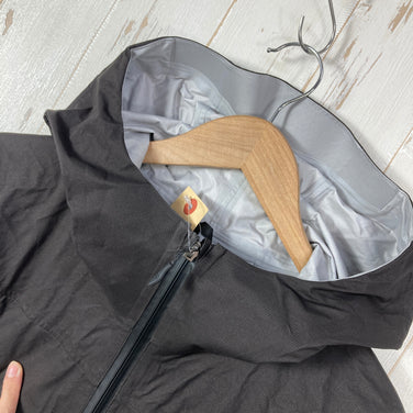 【Men's L ブラック系】 Finetrack ( ファイントラック ) エバーブレス フォトン プラス Everbreath Photon Plus 直営店限定モデル ナイロン ウェア トップス アウター ジャケット レインシェル z00059721  レイン