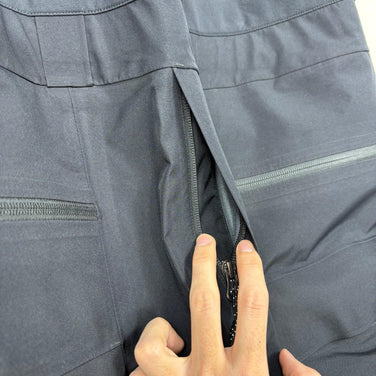 【Men's M ブラック系】 Mountain Hardwear ( マウンテンハードウェア ) バウンダリー リッジ ゴアテックス ビブ Boundary Ridge Gore-Tex Bib OM3590 009 z00056030 009 ハードシェル ロン