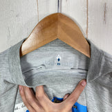 【Men's XS グレー系】 Montbell ( モンベル ) ヒロマゲストハウス 5周年記念 ティーシャツ 入手困難 ポリエステル ウェア トップス インナー シャツ ショートスリーブTシャツ クルーネック 化繊 z00059142  化繊 ショートスリーブT