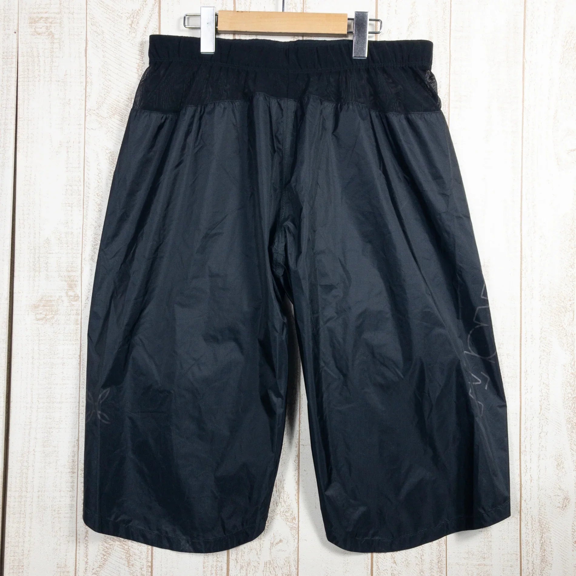 【Men's XL ブラック系】 Montura ( モンチュラ ) ドラゴンフライ カバー バミューダ DRAGONFLY COVER BERMUDA ナイロン ウェア ボトムス ショーツ ショートパンツ レインシェル z00051111 レインシェル ショーツ - 【公式】2ndGEAR（セカンドギア）Webショップ【登山用品・アウトドア用品専門 買取販売店】