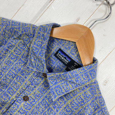 【Men's S ブルー系】 1998 Patagonia ( パタゴニア ) ドリームタイムシャツ Dreamtime Shirts Abacus: True Blue 生産終了モデル 入手困難 ウェア トップス インナー シャツ ショートスリーブシャツ コット