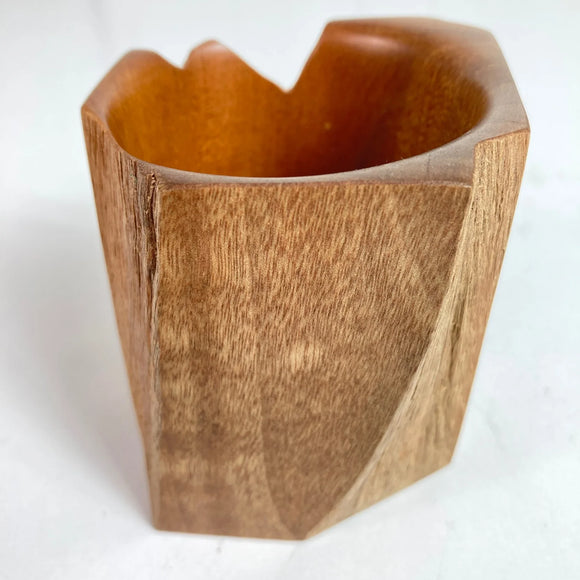 【OneSize ブラウン系】 Akihiro Woodworks ( アキヒロウッドワークス ) 海千山千會 薩摩 コップ 虚（うろ） 入手困難 クックウェア カップ マグ タンブラー z00055589  カップ マグ タンブラー クックウェア