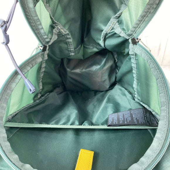 【OneSize グリーン系】 Jackwolfskin ( ジャックウルフスキン ) バック レングス ST Back Length ST			 ナイロン バッグ ストレージ バックパック デイパック 容量【～29L】 z00059276  デイパック 容量【～2
