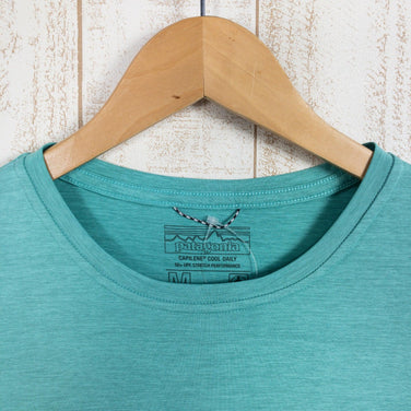 【Men's M ブルー系】 Patagonia ( パタゴニア ) ショートスリーブ キャプリーン クールデイリー グラフィック シャツ ポリエステル ウェア トップス インナー シャツ ショートスリーブTシャツ クルーネック 化繊 z00050189 化繊 - 【公式】2ndGEAR（セカンドギア）Webショップ【登山用品・アウトドア用品専門 買取販売店】