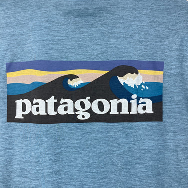 【Men's S ネイビー系】 2024 Patagonia ( パタゴニア ) キャプリーン クール デイリー グラフィック フーディ Capilene Cool Daily Graphic Hoody BLUX ポリエステル ウェア トップス インナー シャツ