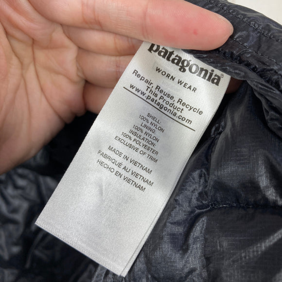 【Men's L ブラック系】 2019 Patagonia ( パタゴニア ) マイクロ パフ フーディ Micro Puff Hoody プルマフィル 化繊インサレーション 耐久撥水 パッカブル 化繊ダウン ウェア トップス アウター ジャケット 化繊インサレー