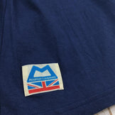 【Men's S ネイビー系】 Mountain Equipment ( マウンテンイクイップメント ) オールドロゴ Tシャツ Old Logo Tee 425735 Men's コットン ショートスリーブTシャツ クルーネック インナー シャツ トップス ウェ - 【公式】2ndGEAR（セカンドギア）Webショップ【登山用品・アウトドア用品専門 買取販売店】
