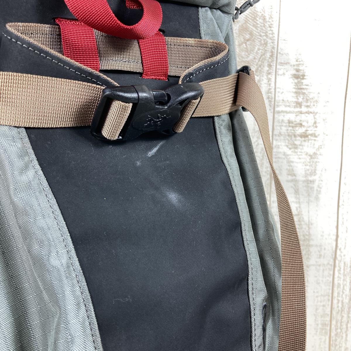 【普通灰】Arcteryx Silo 40 Silo 40背包 停产型号 很难获得 容量【30L到54L】背包包收纳