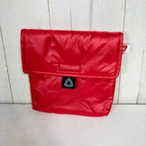 【OneSize レッド系】 Trail Bum ( トレイルバム ) ピー アイ ポーチ ミディアム P.I. Pouch Medium プリマロフト インサレーション 化繊ダウン バッグ ストレージ パッキングサック スタッフサック インナーポーチ z0006