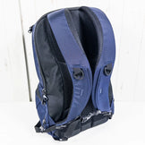 均码海军蓝 Karrimor Tribute 25 深海军蓝尼龙收纳背包 日用背包 容量高达 29 升 (z00053193)