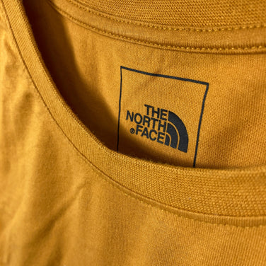 【Men's M オレンジ系】 The North Face ( ザ・ノースフェイス ) ファウンデーション グラフィック ティー Foundation Graphic Tee コットン ウェア トップス インナー シャツ ショートスリーブTシャツ クルーネック コ