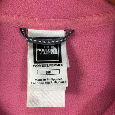 【Women's S ピンク系】 The North Face ( ザ・ノースフェイス ) Tka 100 1/4 Zip フリース プルオーバー ジャケット 欧米規格モデル F09C117 International Women's フリース アウター ジャケット - 【公式】2ndGEAR（セカンドギア）Webショップ【登山用品・アウトドア用品専門 買取販売店】